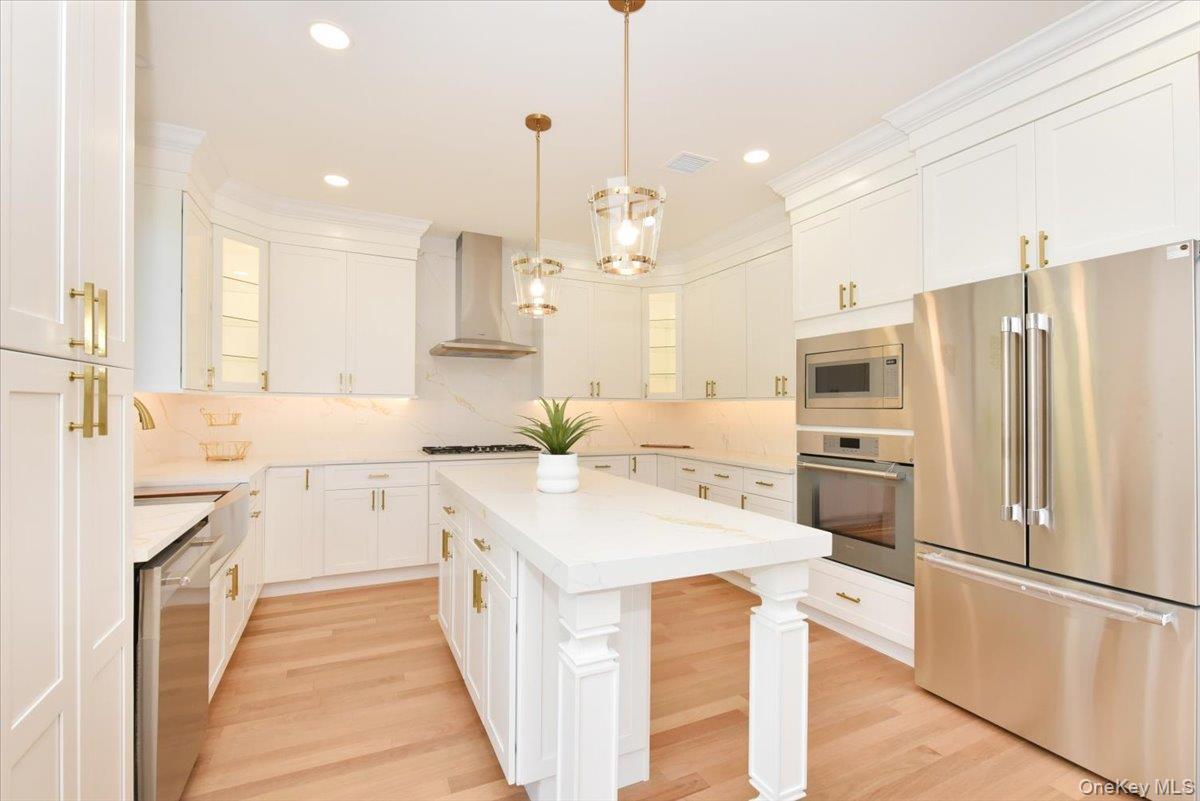 Single Family Norman Nassau County, NY 11040, MLS-897988-3