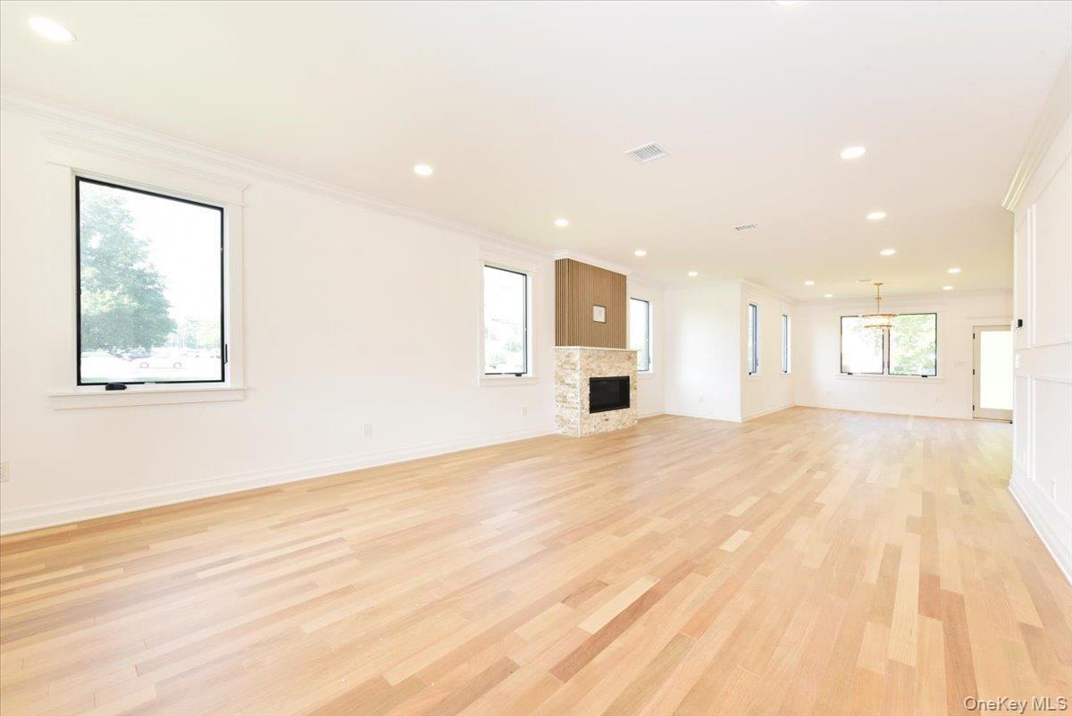 Single Family Norman Nassau County, NY 11040, MLS-897988-7