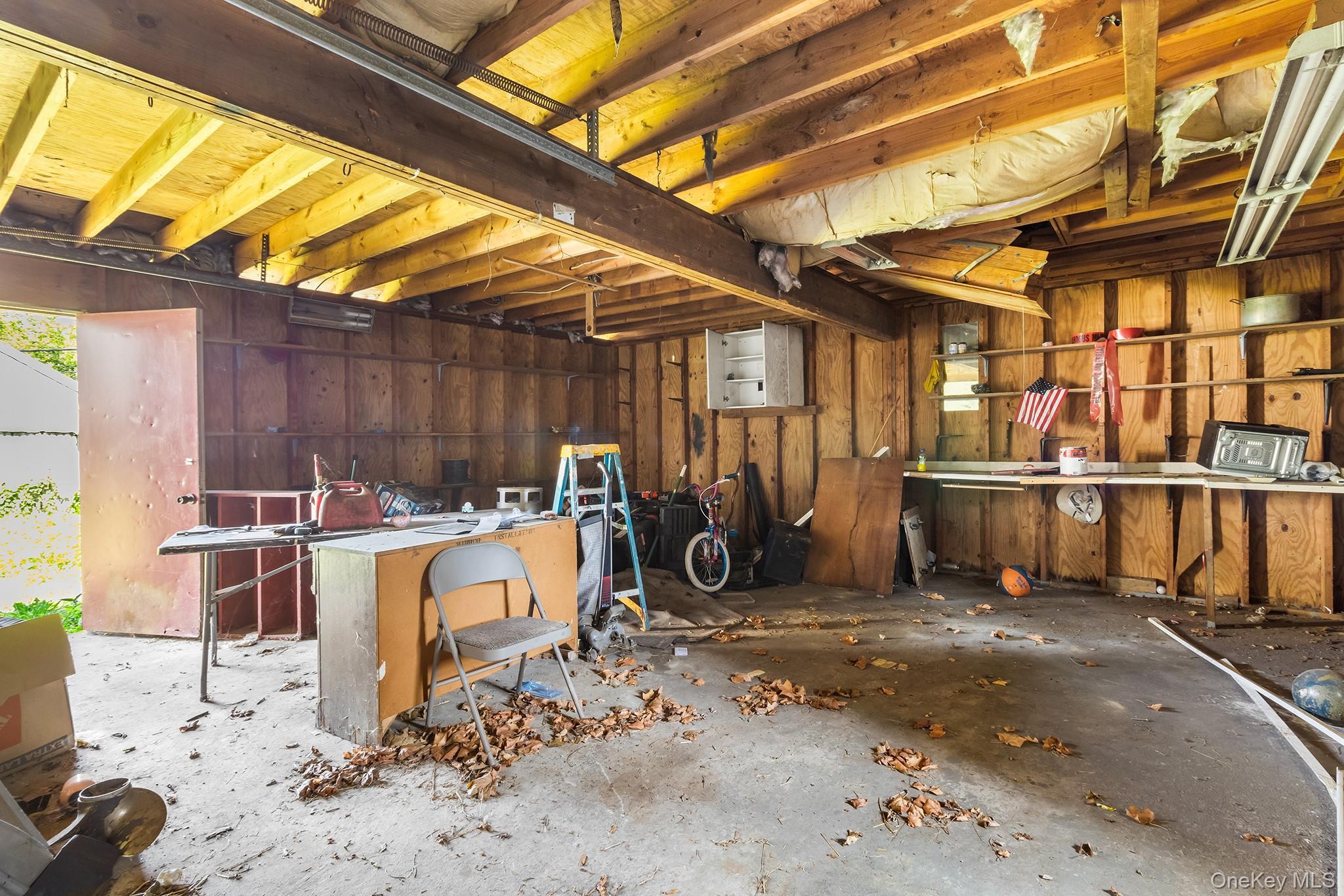 Single Family Irish  Suffolk County, NY 11730, MLS-898009-11