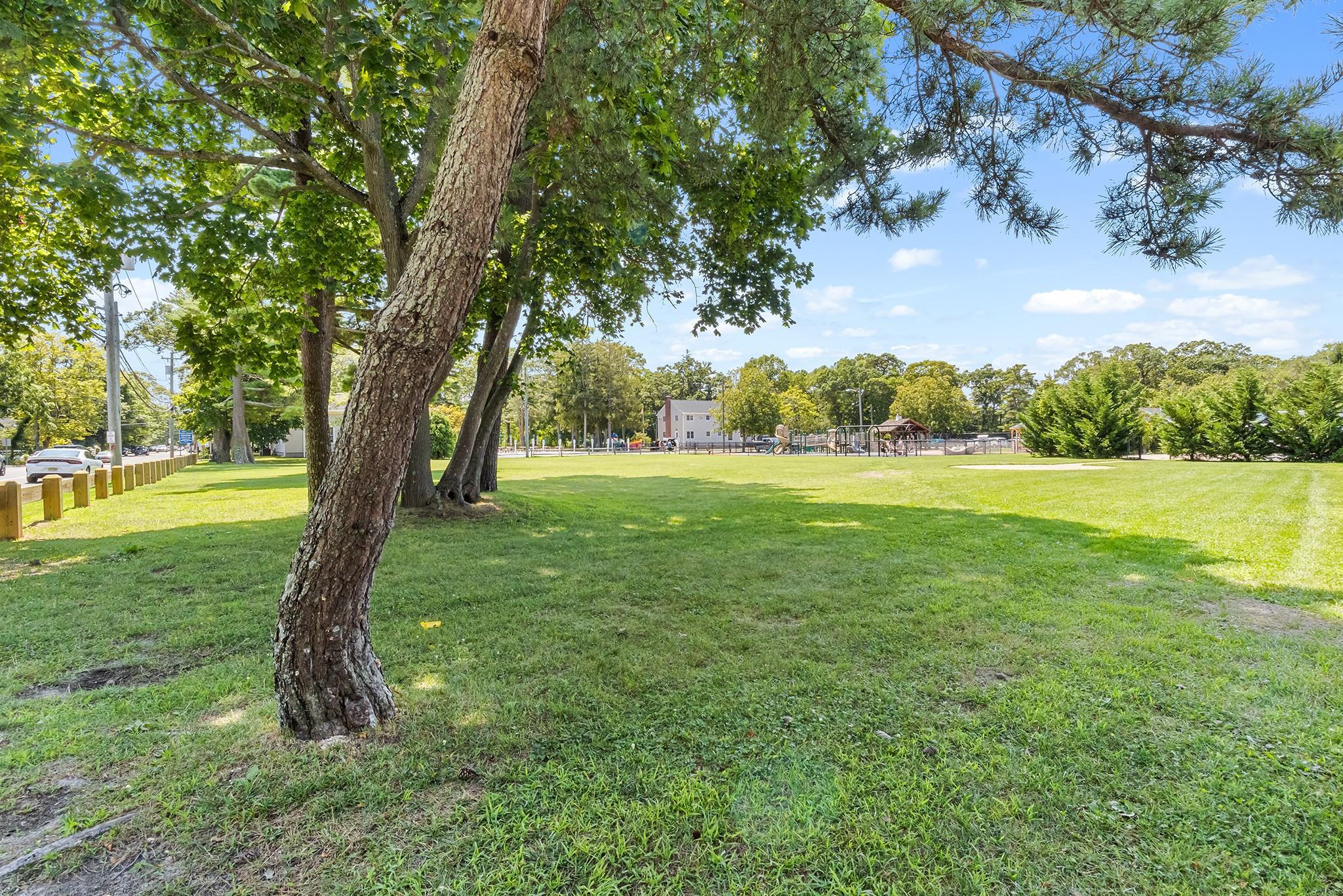 Single Family Irish  Suffolk County, NY 11730, MLS-898009-15