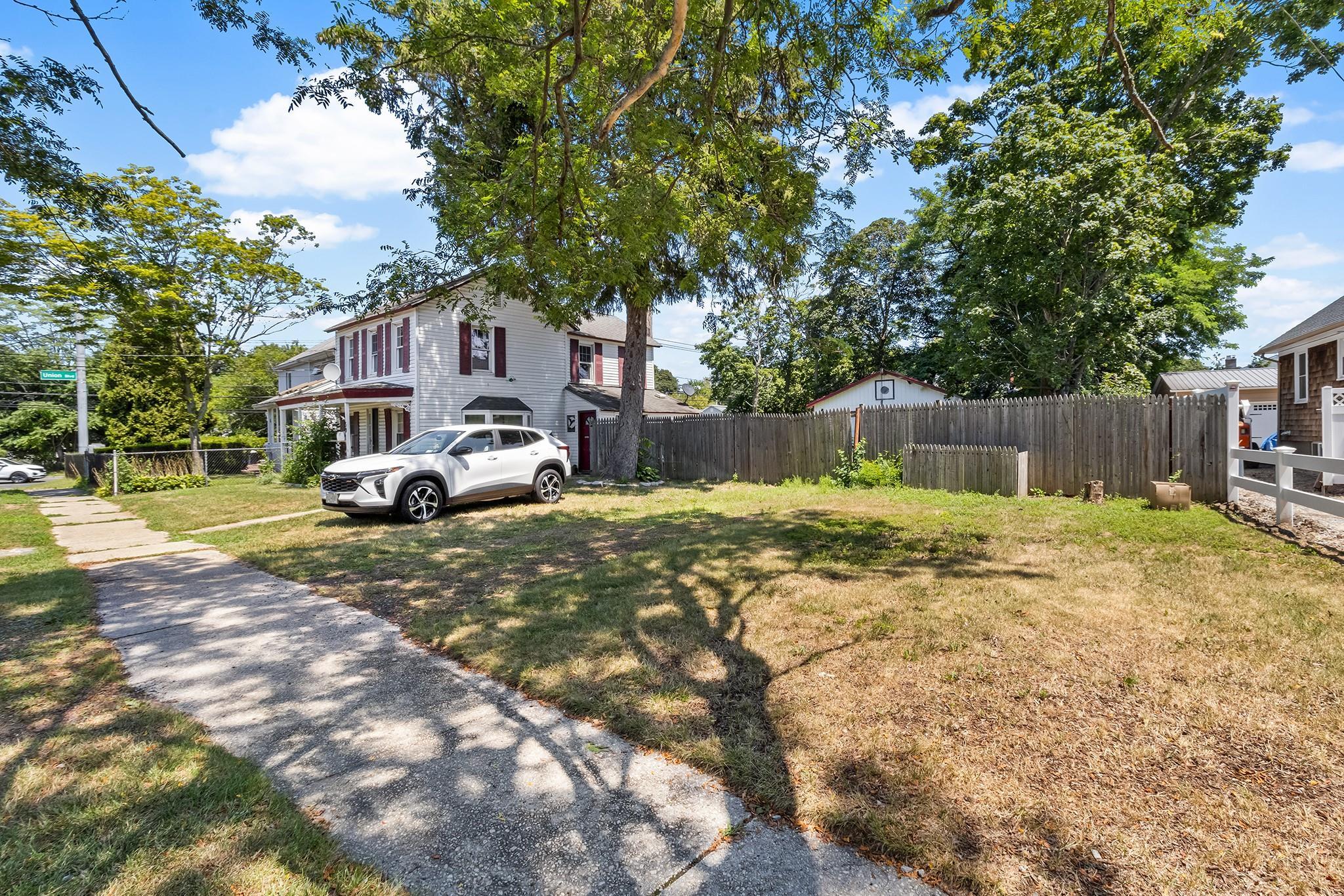 Single Family Irish  Suffolk County, NY 11730, MLS-898009-2