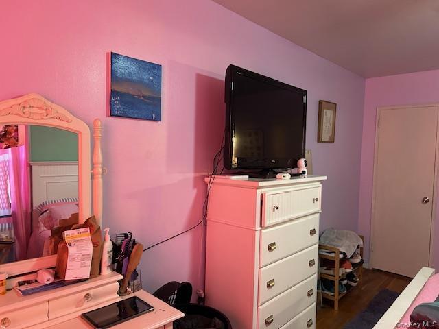 Apartment Kew Gardens  Queens, NY 11415, MLS-898019-24