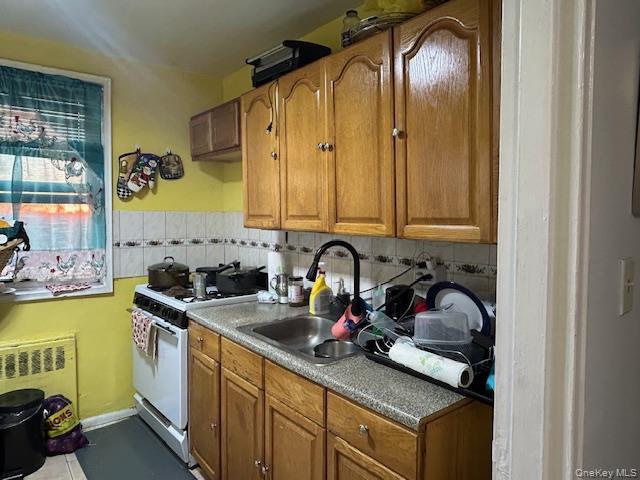 Apartment Kew Gardens  Queens, NY 11415, MLS-898019-29