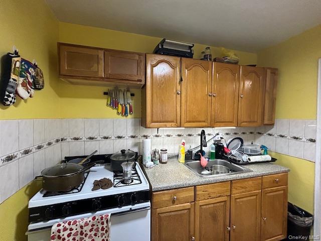 Apartment Kew Gardens  Queens, NY 11415, MLS-898019-32
