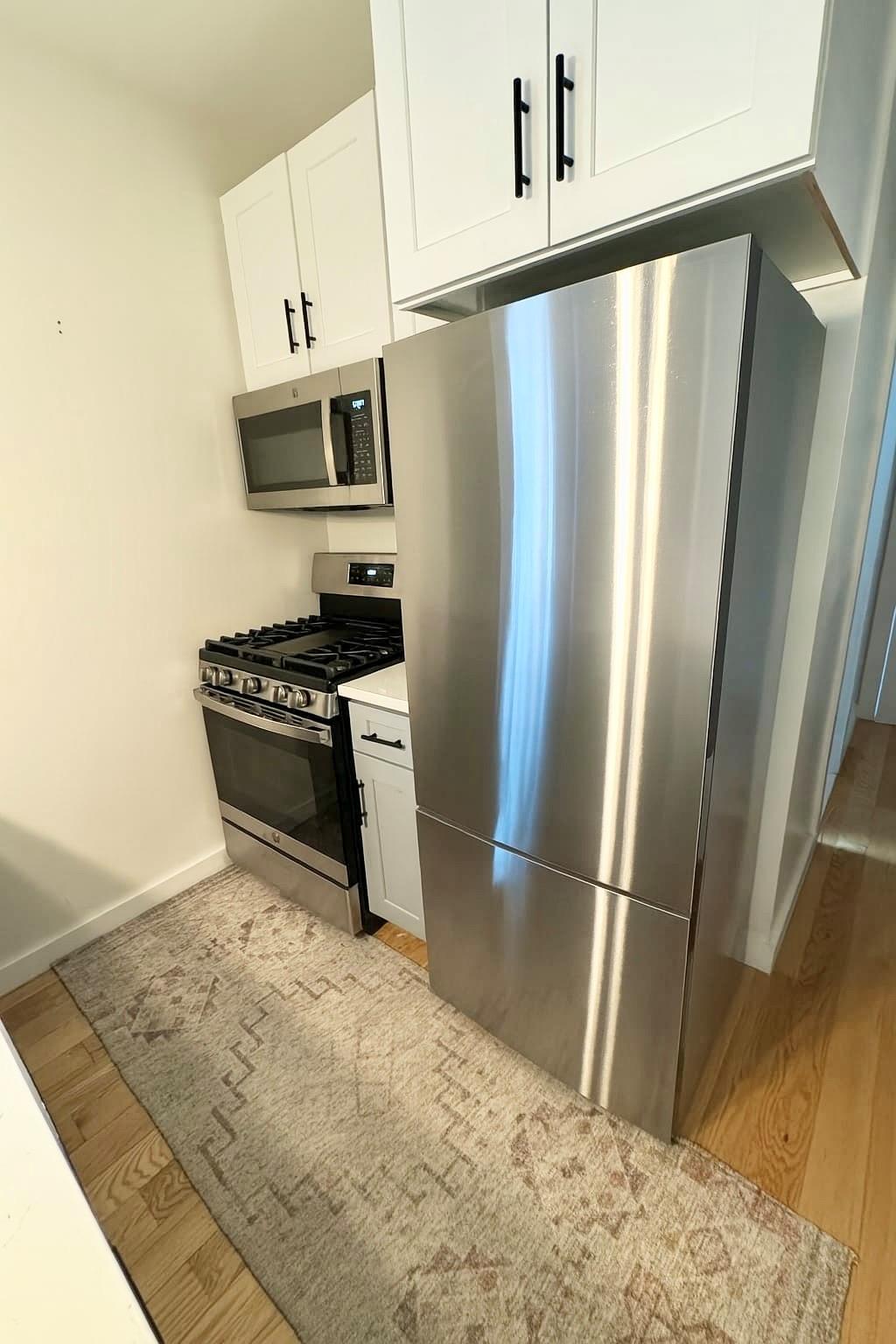 Apartment Nassau  Brooklyn, NY 11222, MLS-898030-3