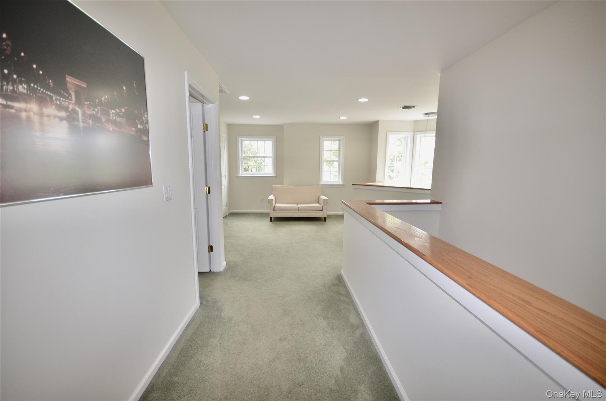 Condo Balfour  Suffolk County, NY 11747, MLS-898046-17