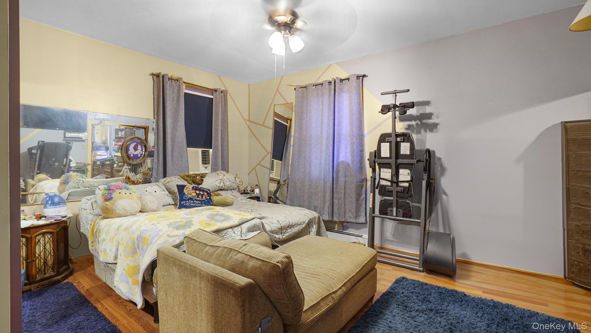 Single Family Windsor  Nassau County, NY 11563, MLS-898067-17