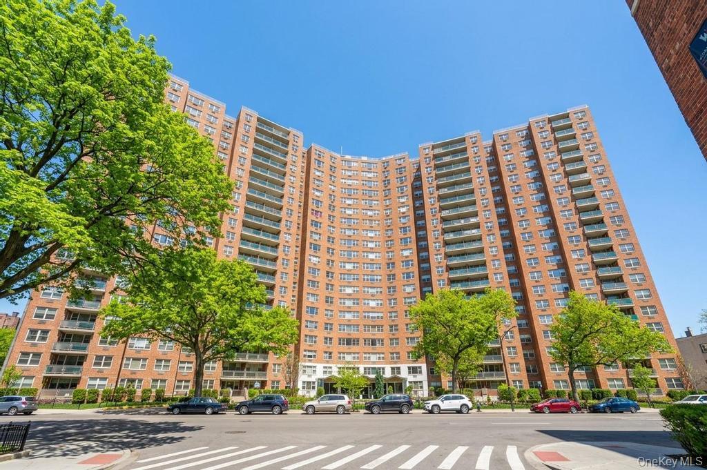 Coop Flatbush Avenue  Brooklyn, NY 11210, MLS-898089-2