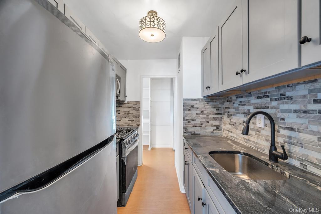 Coop Flatbush Avenue  Brooklyn, NY 11210, MLS-898089-21