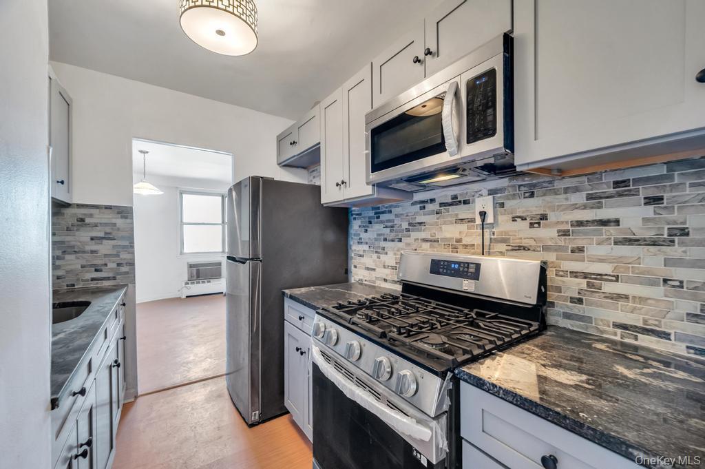 Coop Flatbush Avenue  Brooklyn, NY 11210, MLS-898089-23