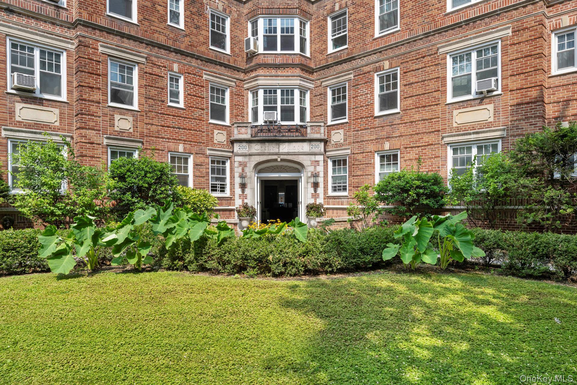 Coop Cabrini  Manhattan, NY 10033, MLS-898096-15