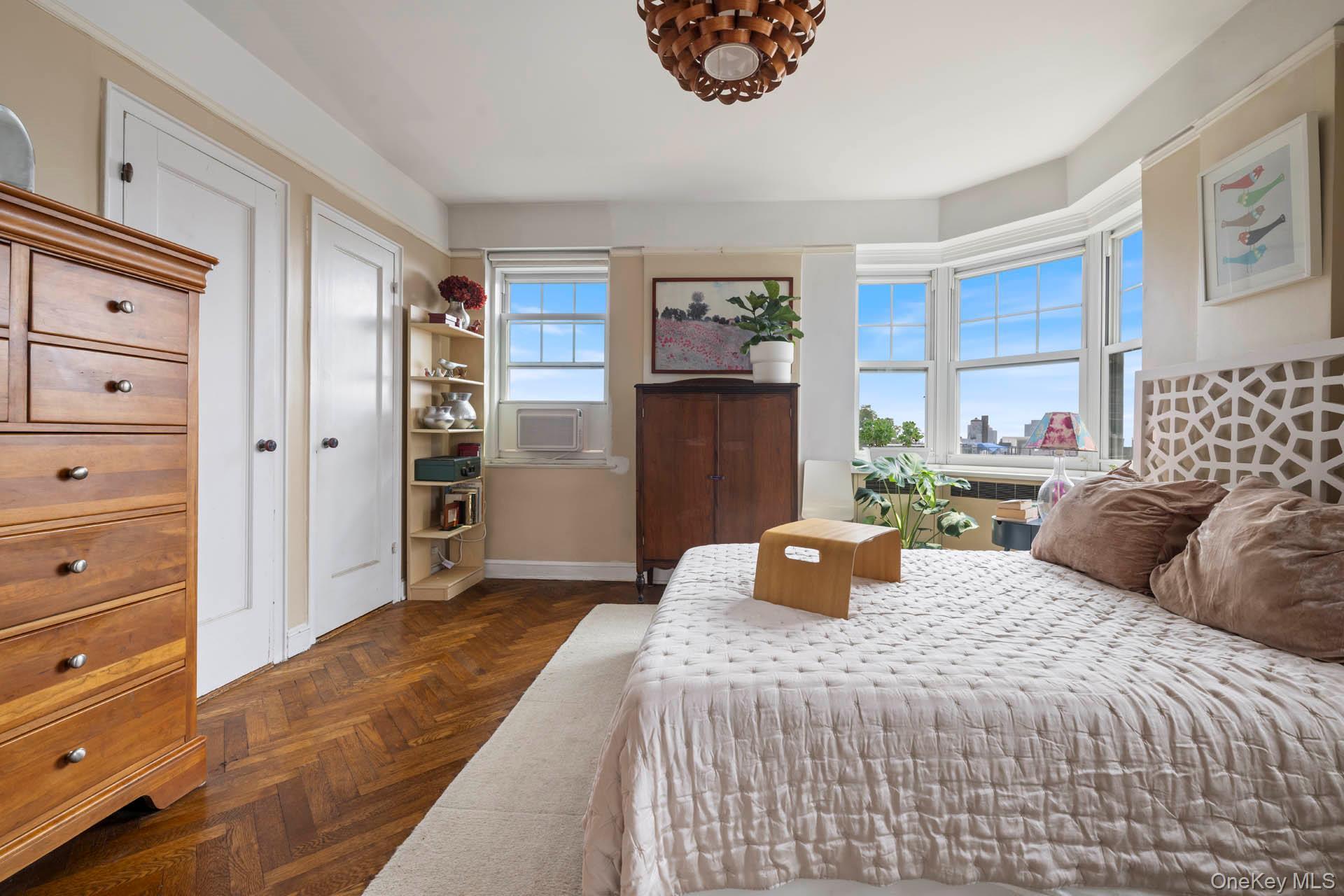 Coop Cabrini  Manhattan, NY 10033, MLS-898096-5