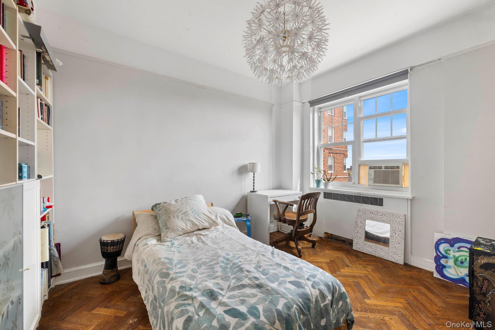 Coop Cabrini  Manhattan, NY 10033, MLS-898096-6