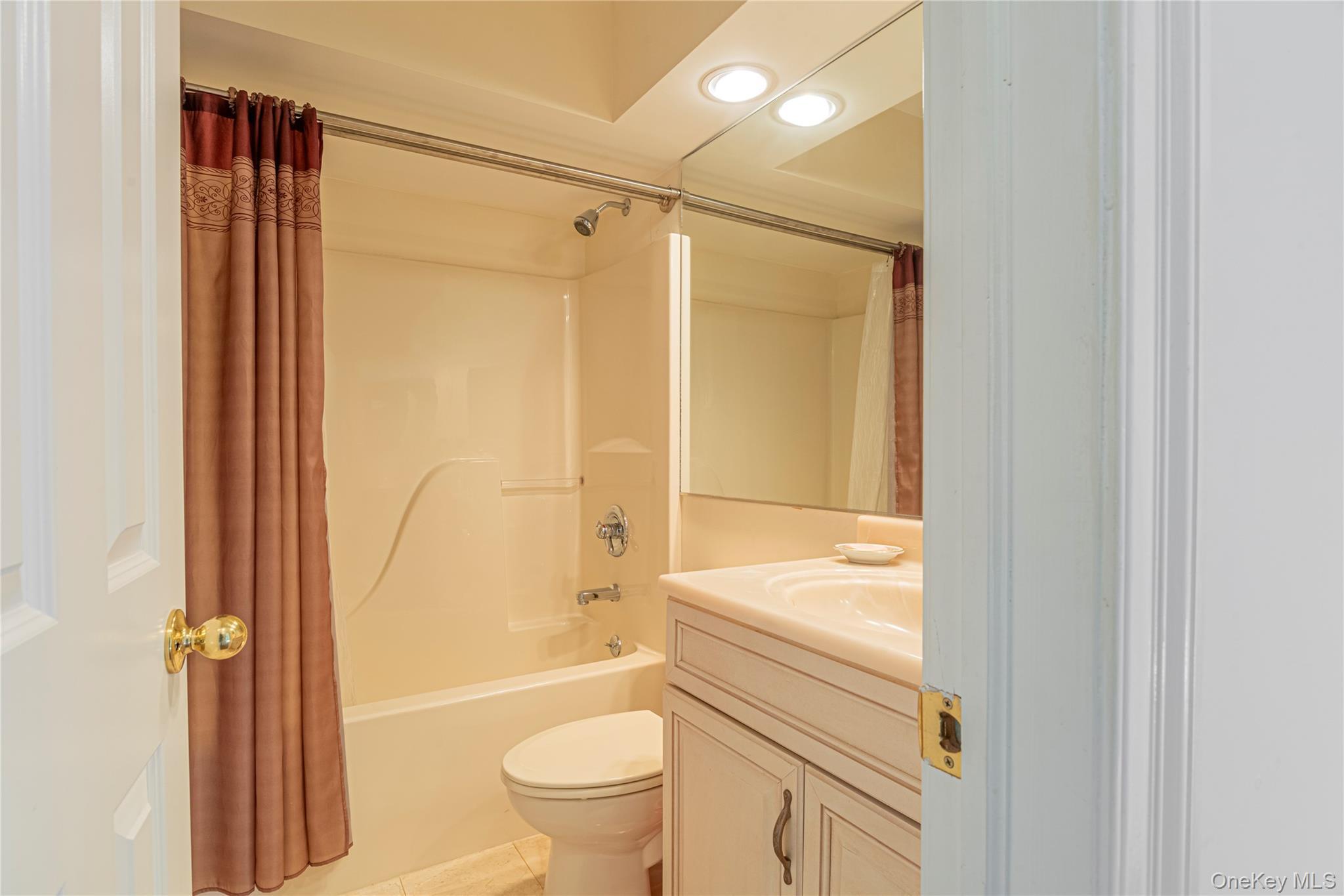 Single Family Woodmont Dutchess County, NY 12533, MLS-898109-33