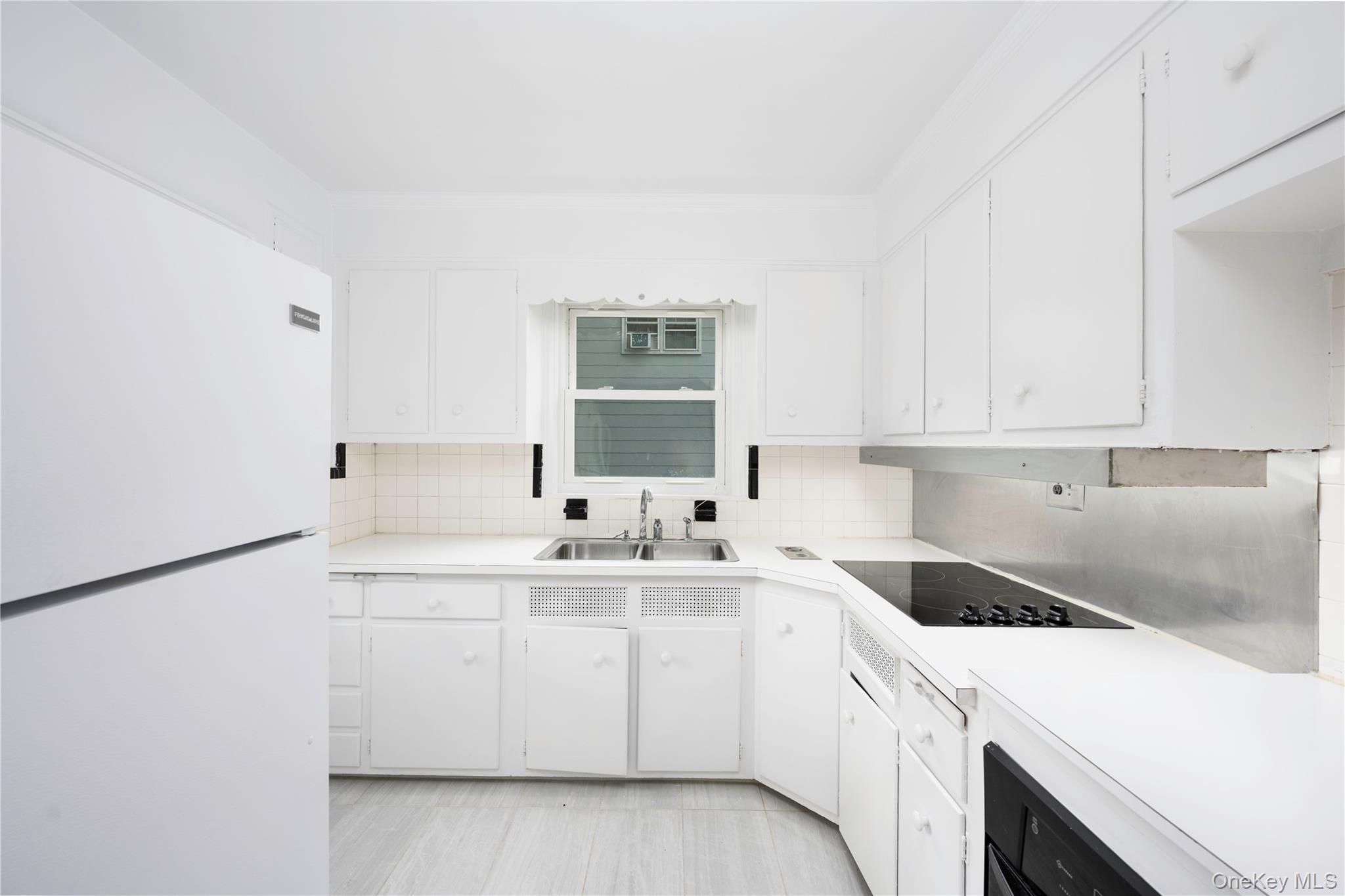 Single Family Gramercy Westchester County, NY 10701, MLS-898111-11