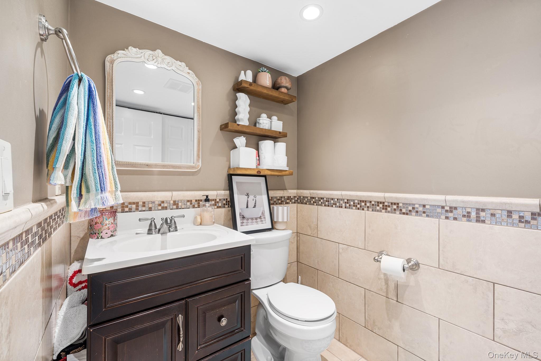 Single Family Wirt  Staten Island, NY 10309, MLS-898129-10