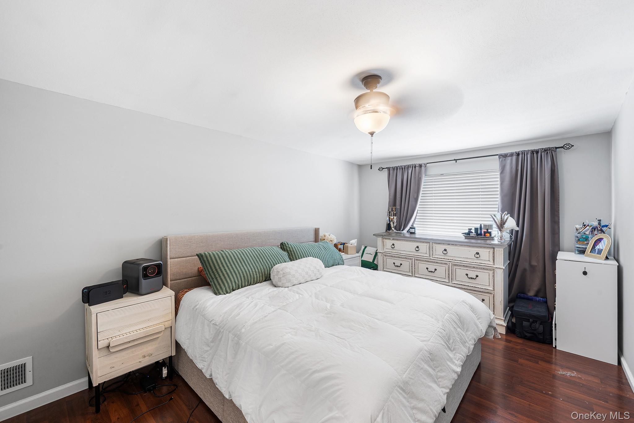 Single Family Wirt  Staten Island, NY 10309, MLS-898129-12