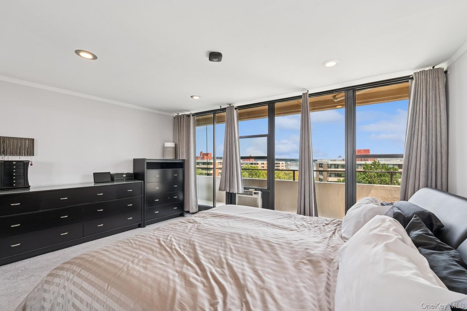 Coop 9th  Queens, NY 11357, MLS-898131-11