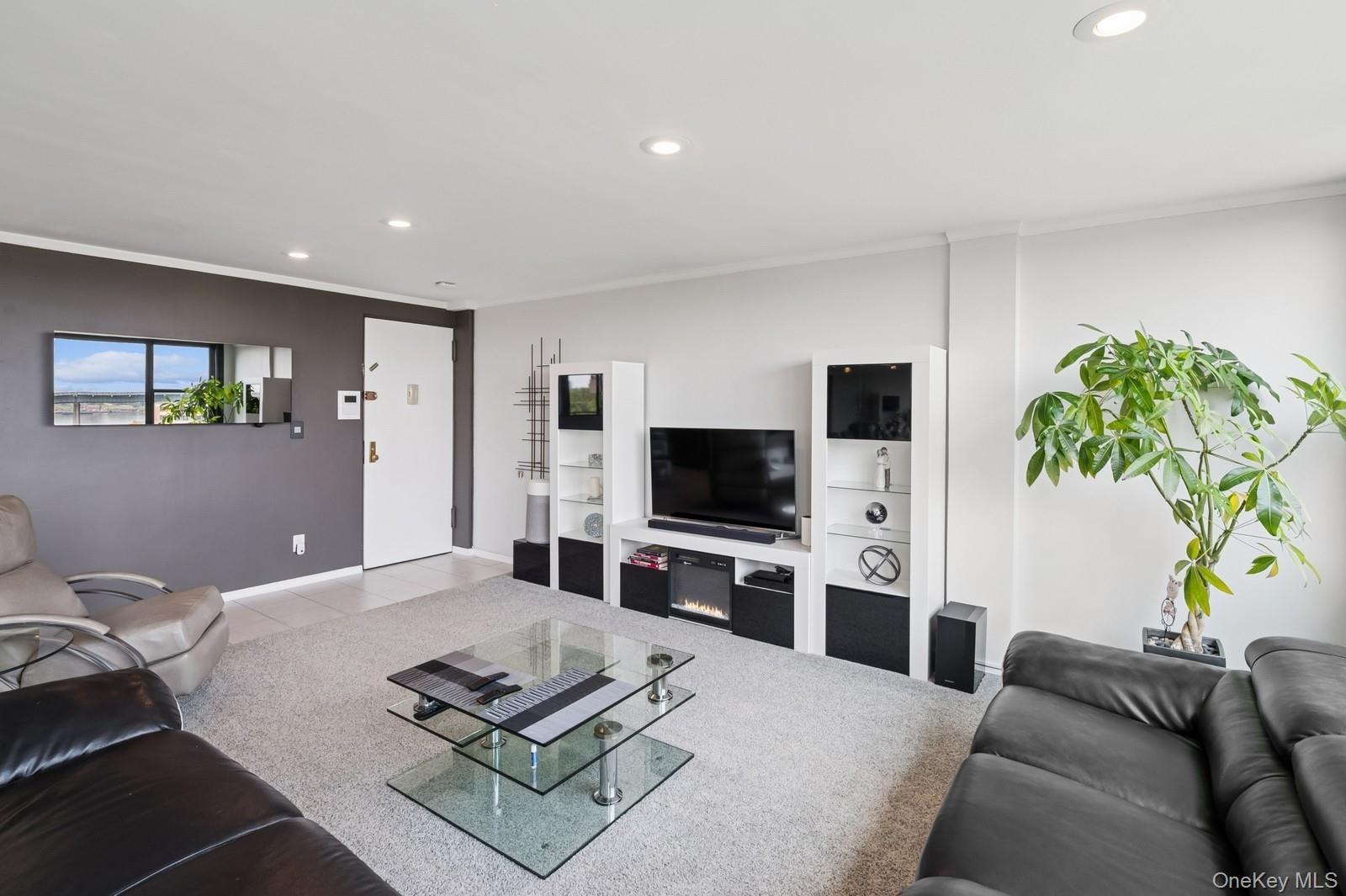 Coop 9th  Queens, NY 11357, MLS-898131-4