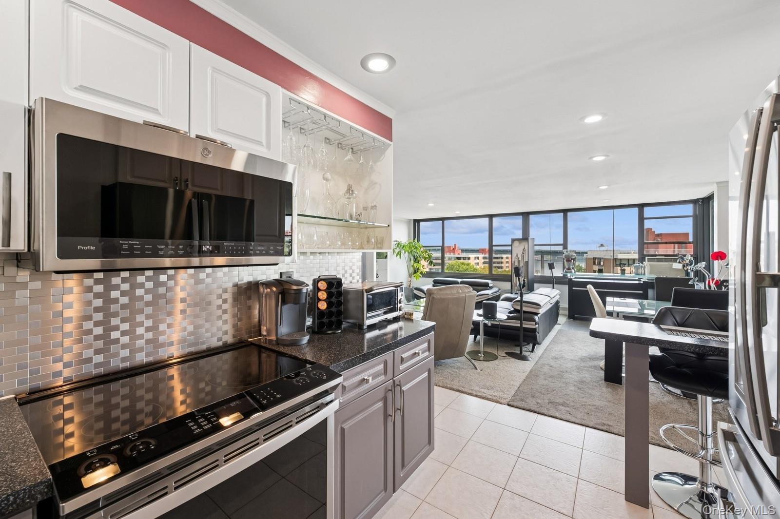 Coop 9th  Queens, NY 11357, MLS-898131-6