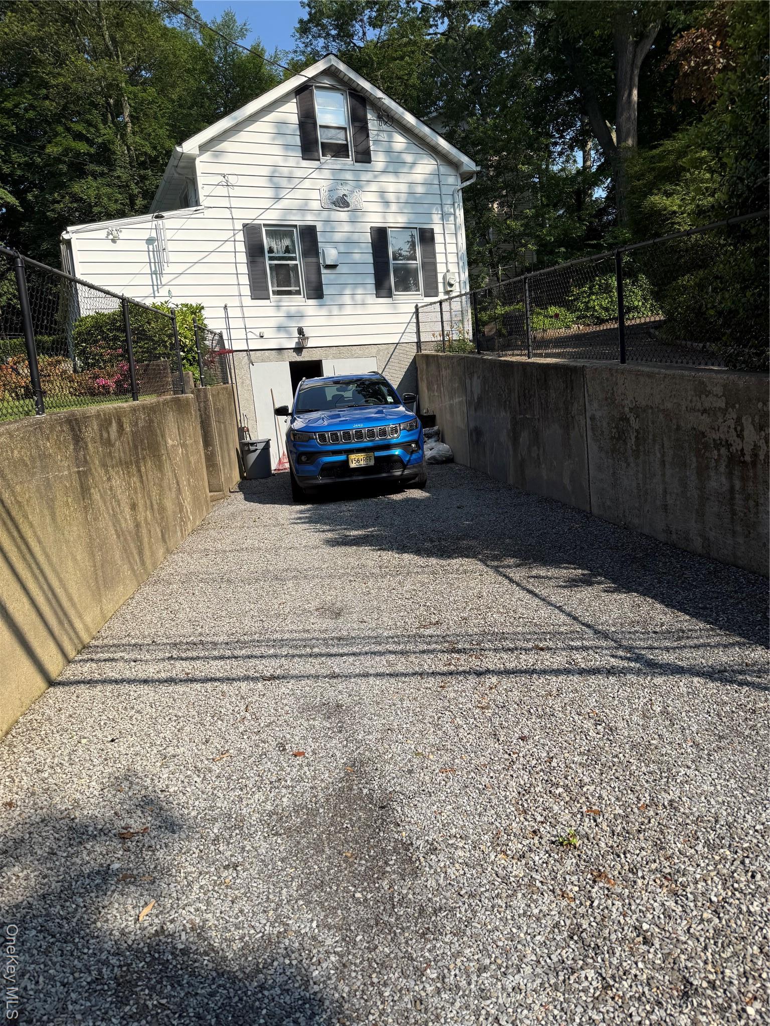 Single Family Hillside  Suffolk County, NY 11743, MLS-898157-2