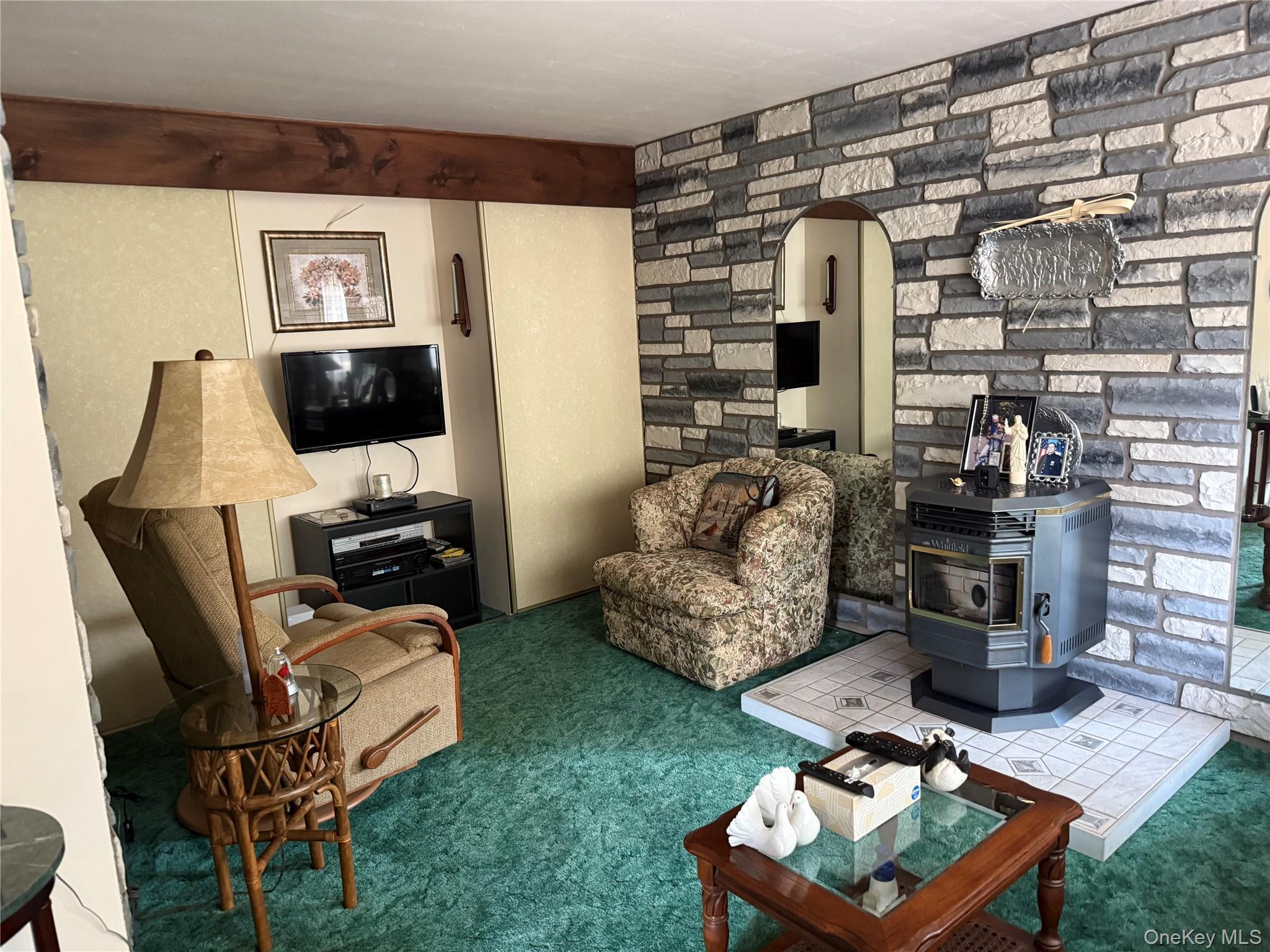 Single Family Hillside  Suffolk County, NY 11743, MLS-898157-3