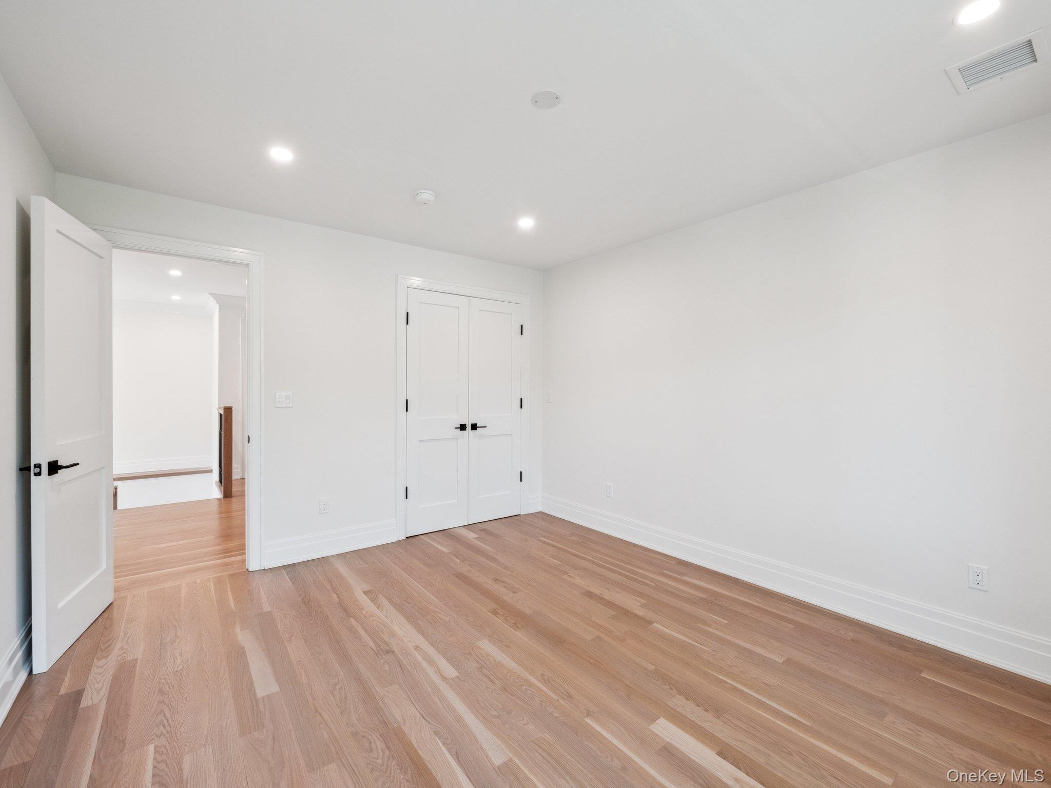 Single Family Arthur Nassau County, NY 11797, MLS-898180-25