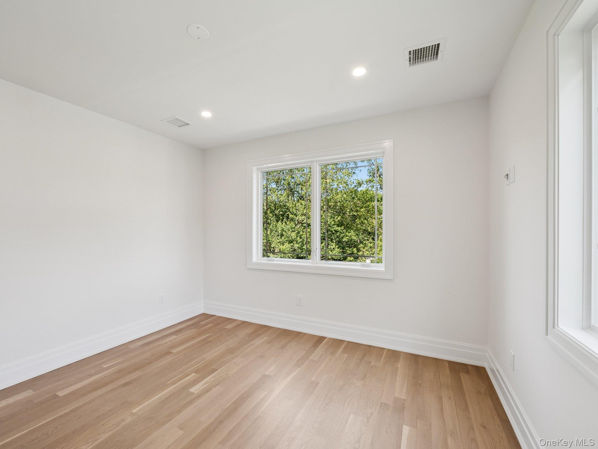 Single Family Arthur Nassau County, NY 11797, MLS-898180-30