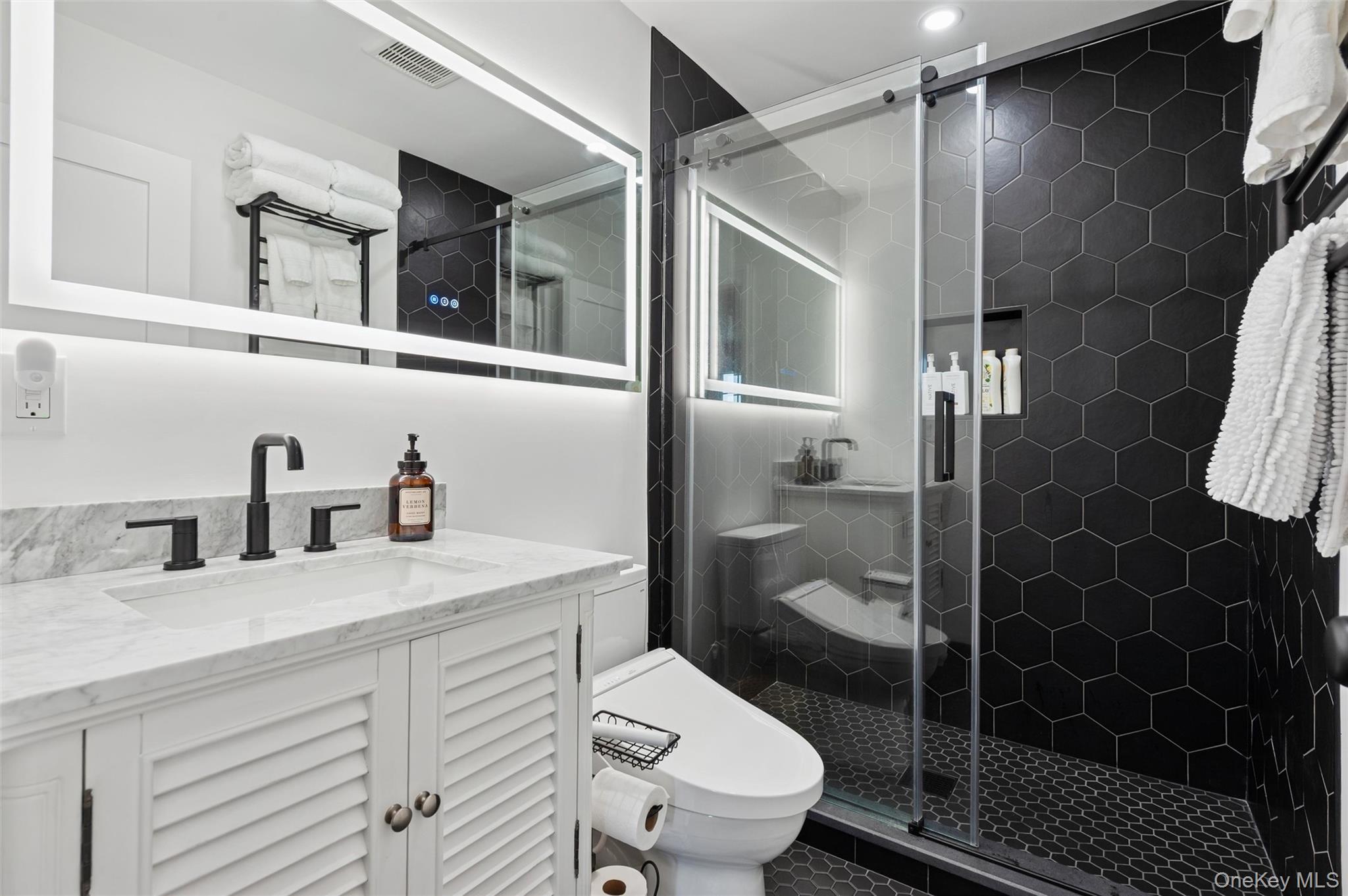 Single Family Laurel Suffolk County, NY 11948, MLS-898249-25