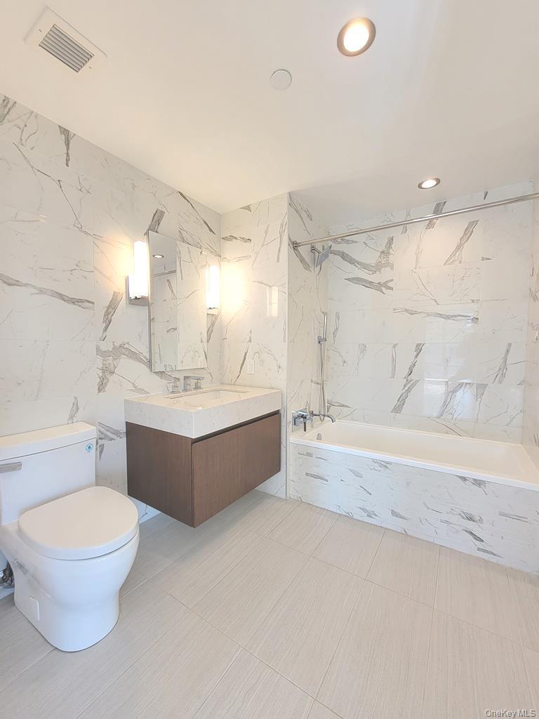Condo 39th  Queens, NY 11354, MLS-898332-15