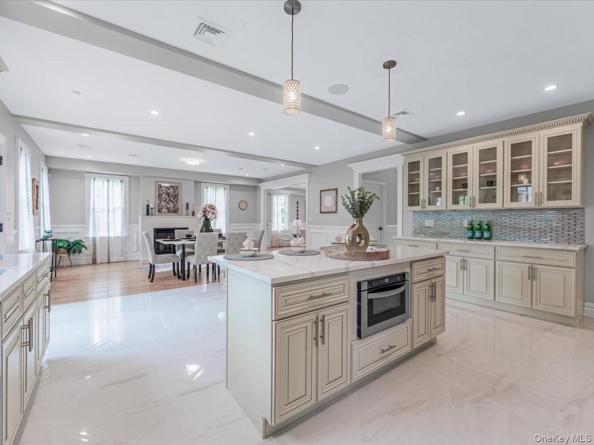 Single Family 38th Queens, NY 11363, MLS-898360-16