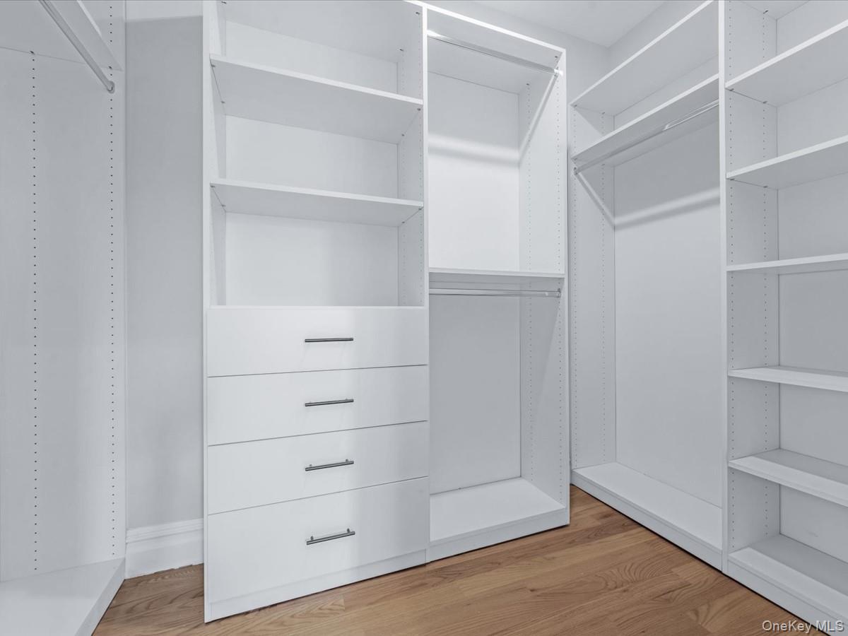 Single Family 38th Queens, NY 11363, MLS-898360-21