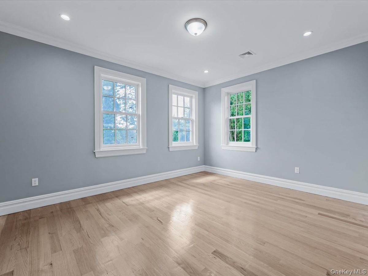 Single Family 38th Queens, NY 11363, MLS-898360-30