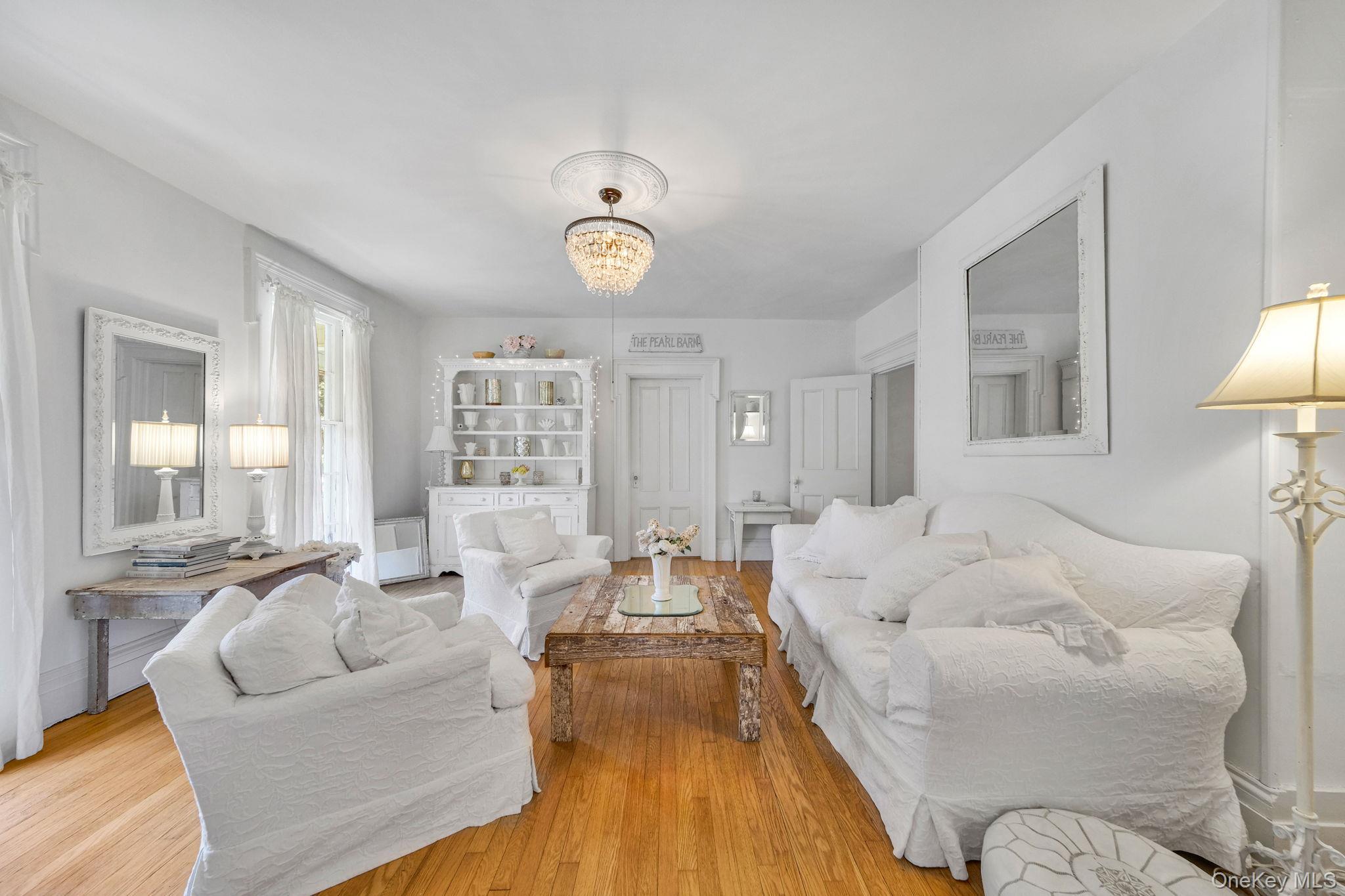 Single Family Shore  Suffolk County, NY 11733, MLS-898370-11