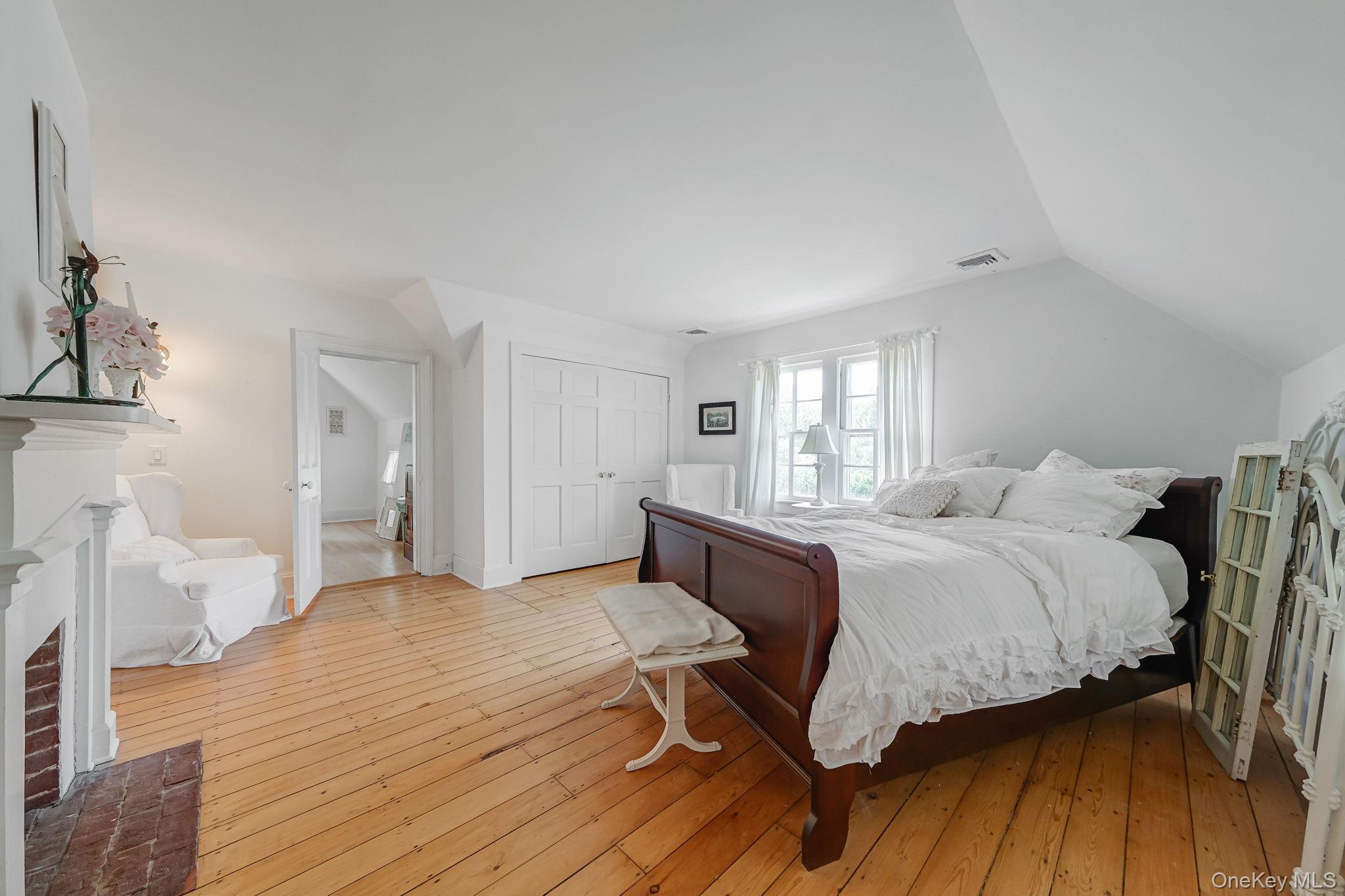 Single Family Shore  Suffolk County, NY 11733, MLS-898370-19