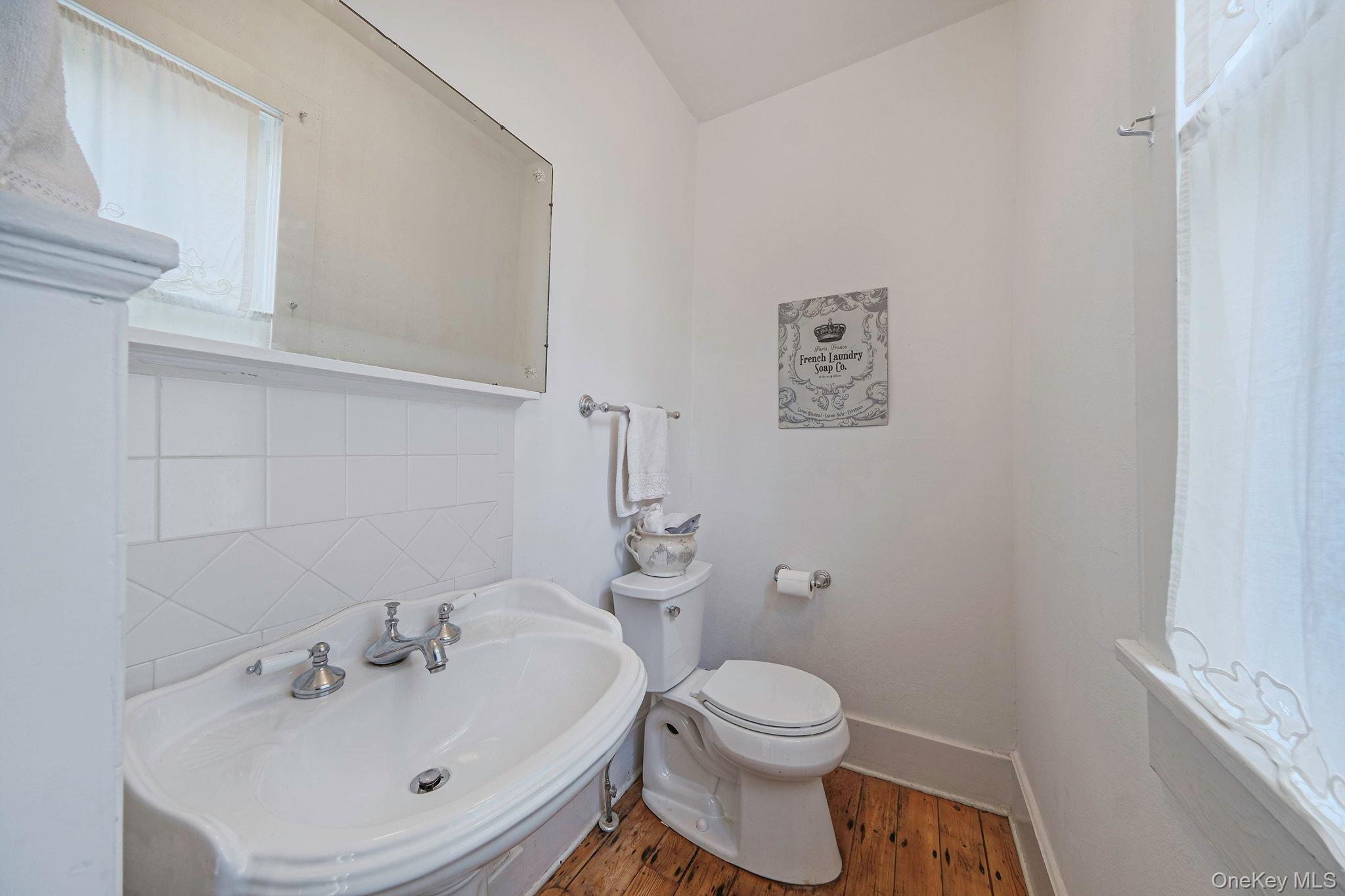 Single Family Shore  Suffolk County, NY 11733, MLS-898370-22