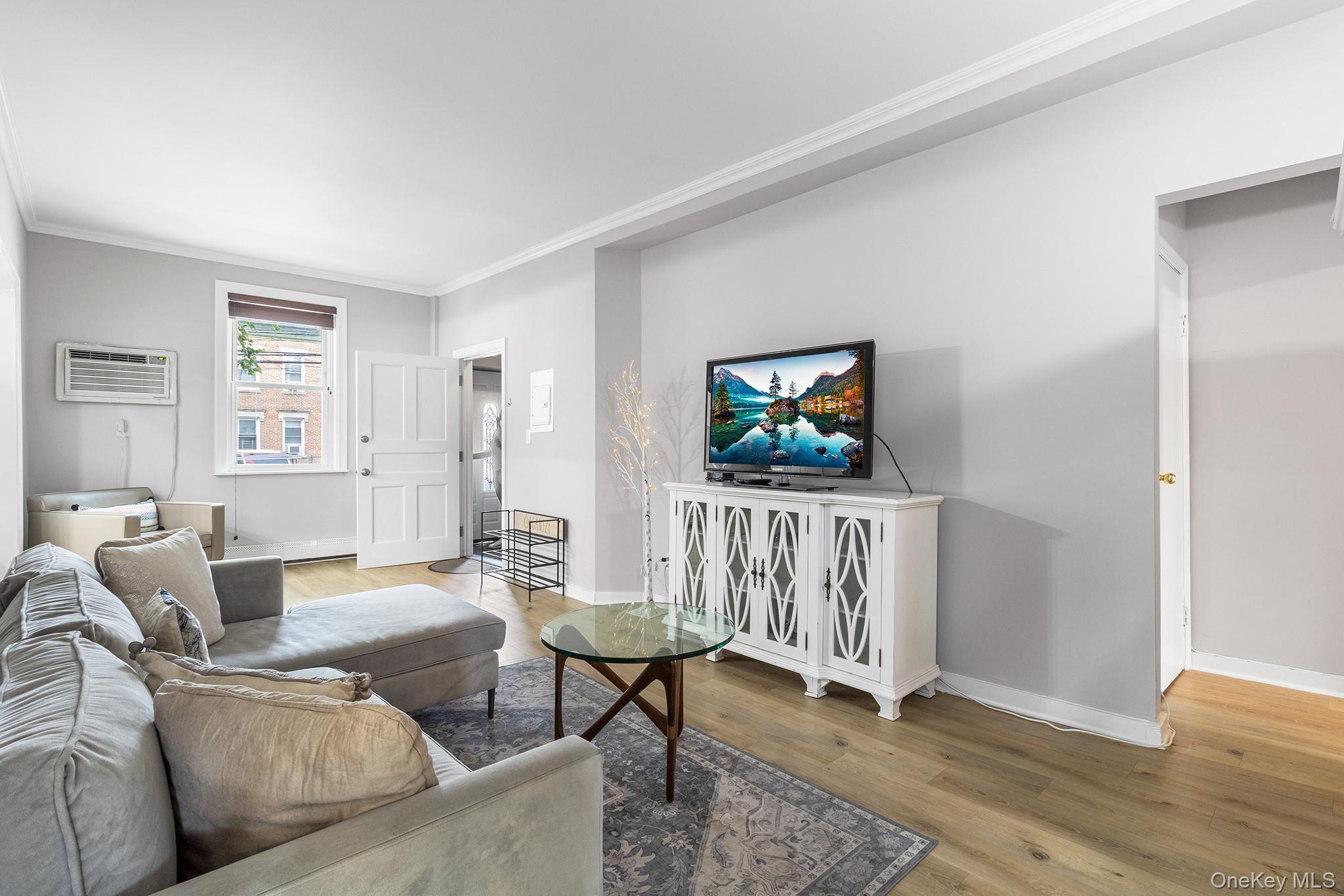 Single Family 11th Queens, NY 11106, MLS-898377-21