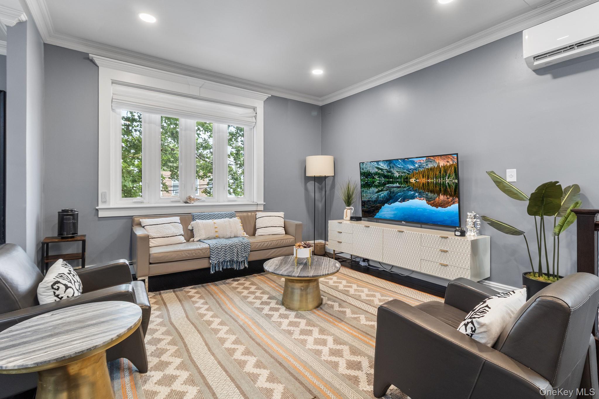 Single Family 11th Queens, NY 11106, MLS-898377-27