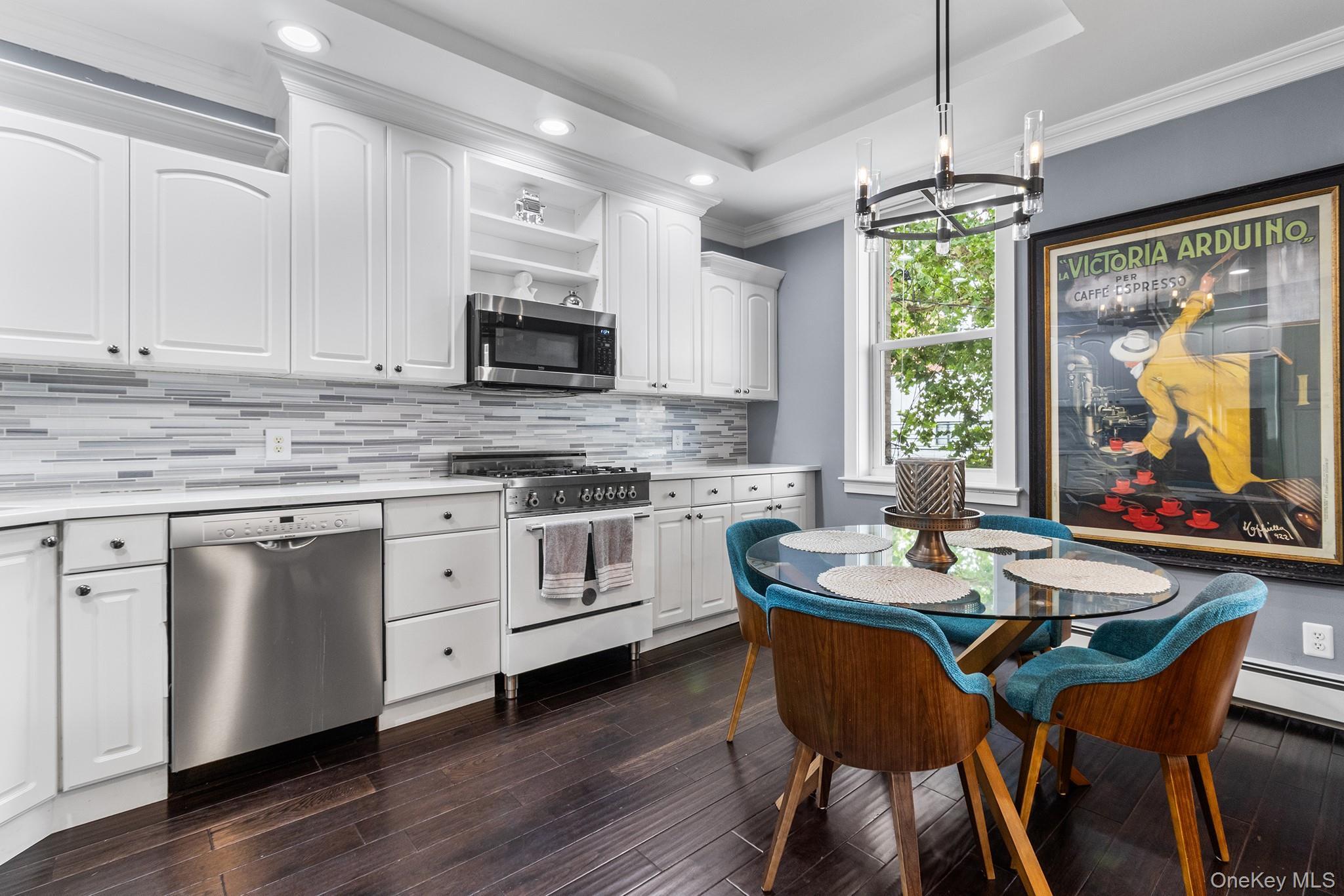 Single Family 11th Queens, NY 11106, MLS-898377-29