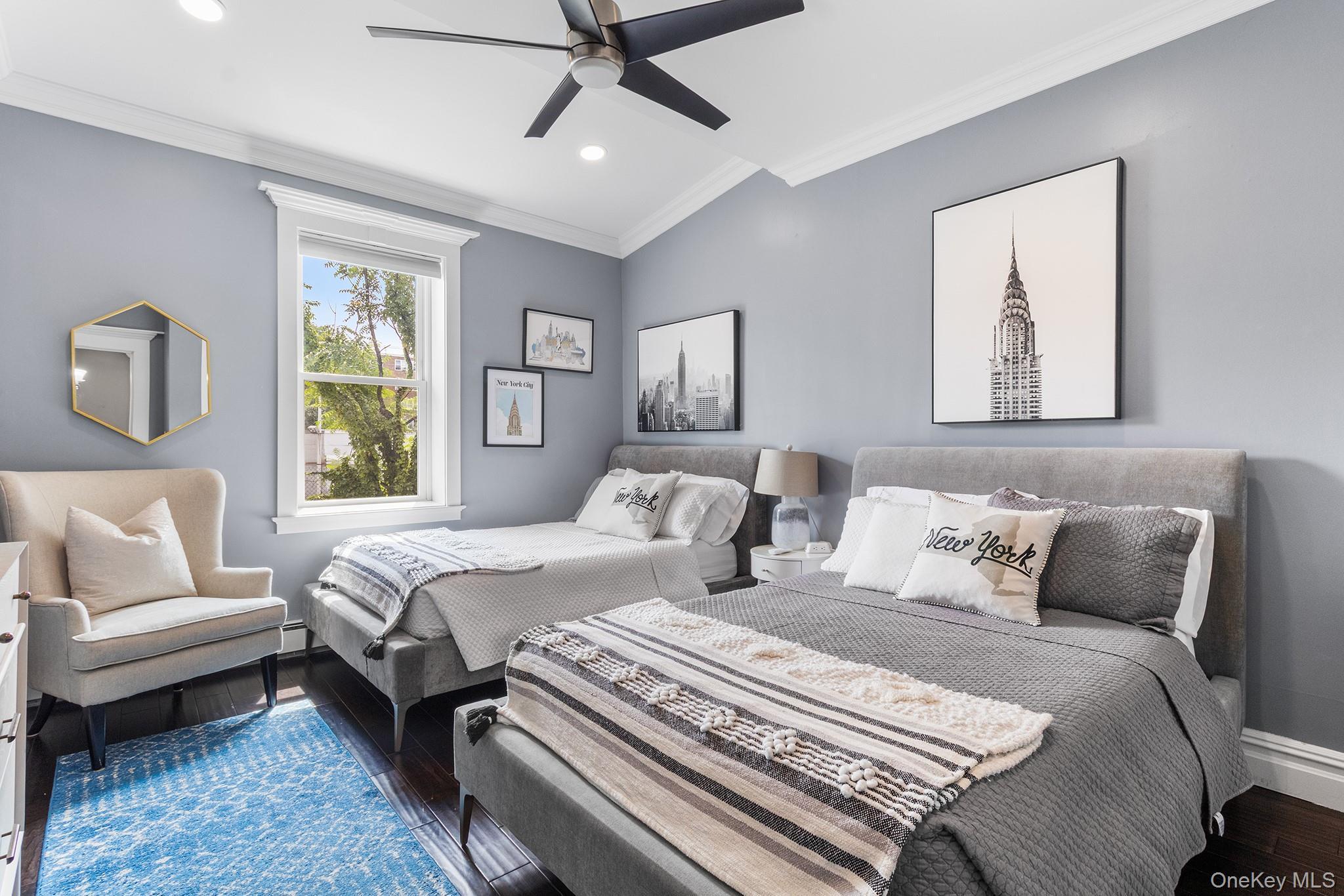 Single Family 11th Queens, NY 11106, MLS-898377-31