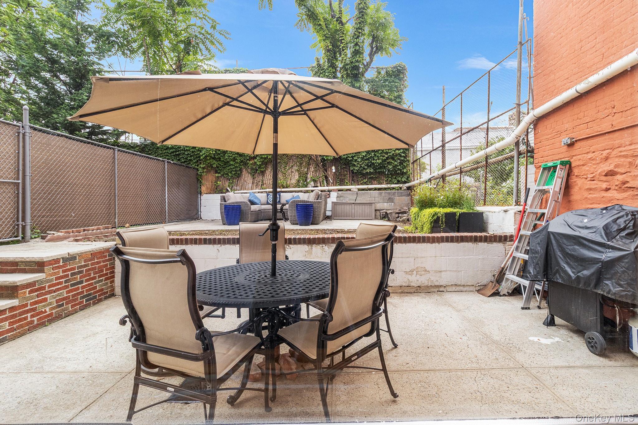 Single Family 11th Queens, NY 11106, MLS-898377-36