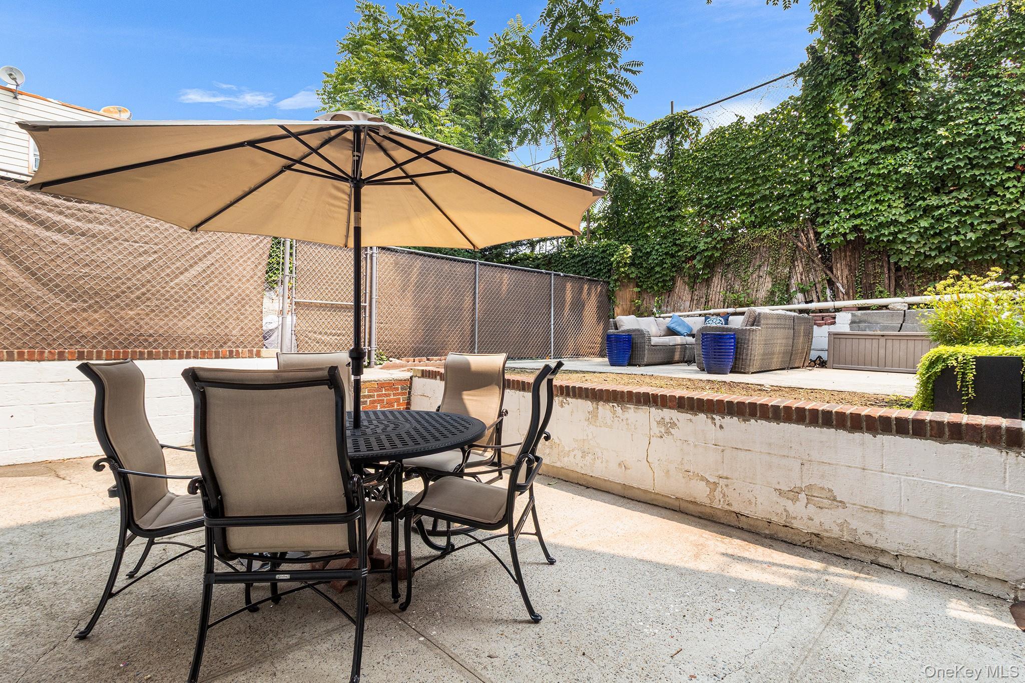 Single Family 11th Queens, NY 11106, MLS-898377-38