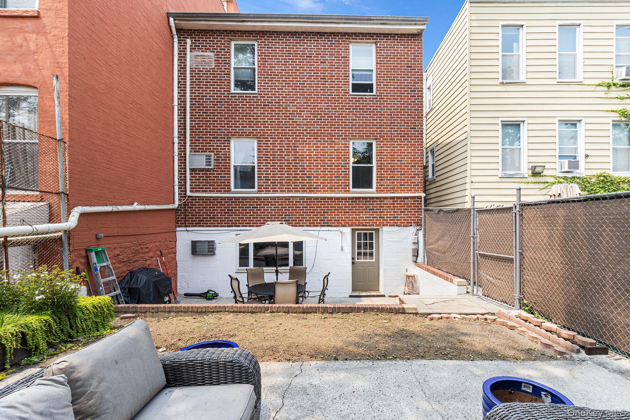 Single Family 11th Queens, NY 11106, MLS-898377-6
