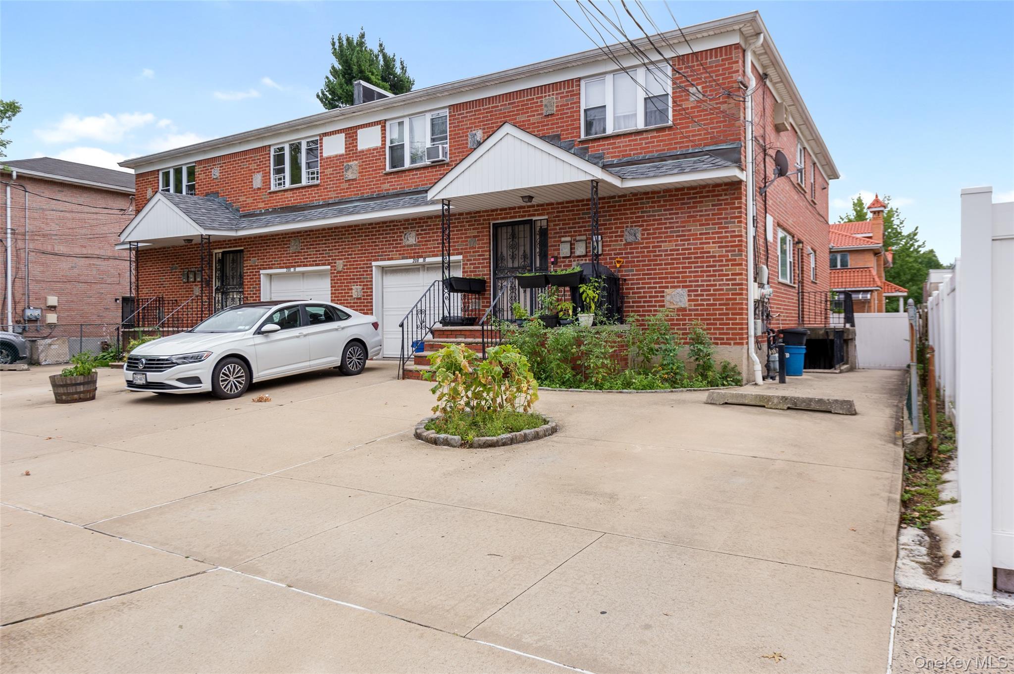 Single Family 45th  Queens, NY 11361, MLS-898402-4