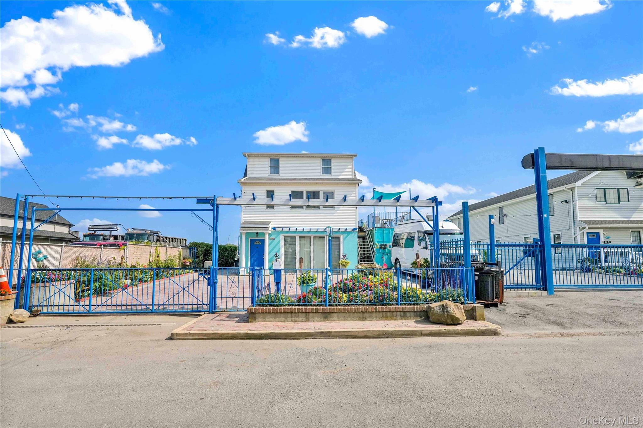 Single Family Bayview  Queens, NY 11422, MLS-898405-2