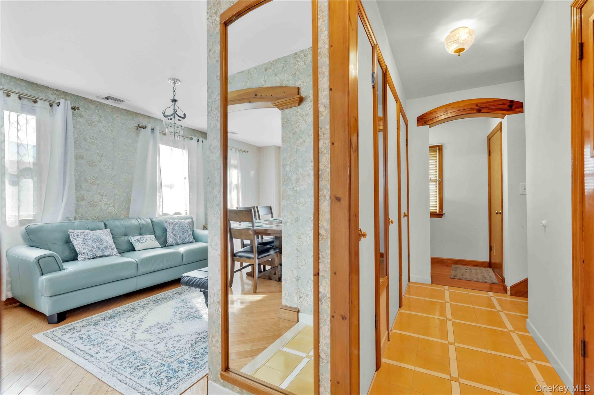 Single Family Bayview  Queens, NY 11422, MLS-898405-24