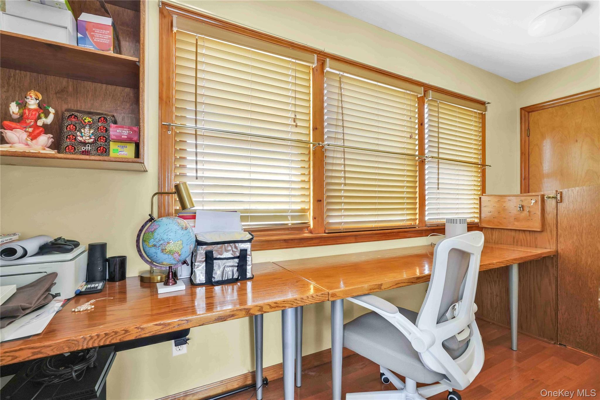 Single Family Bayview  Queens, NY 11422, MLS-898405-26