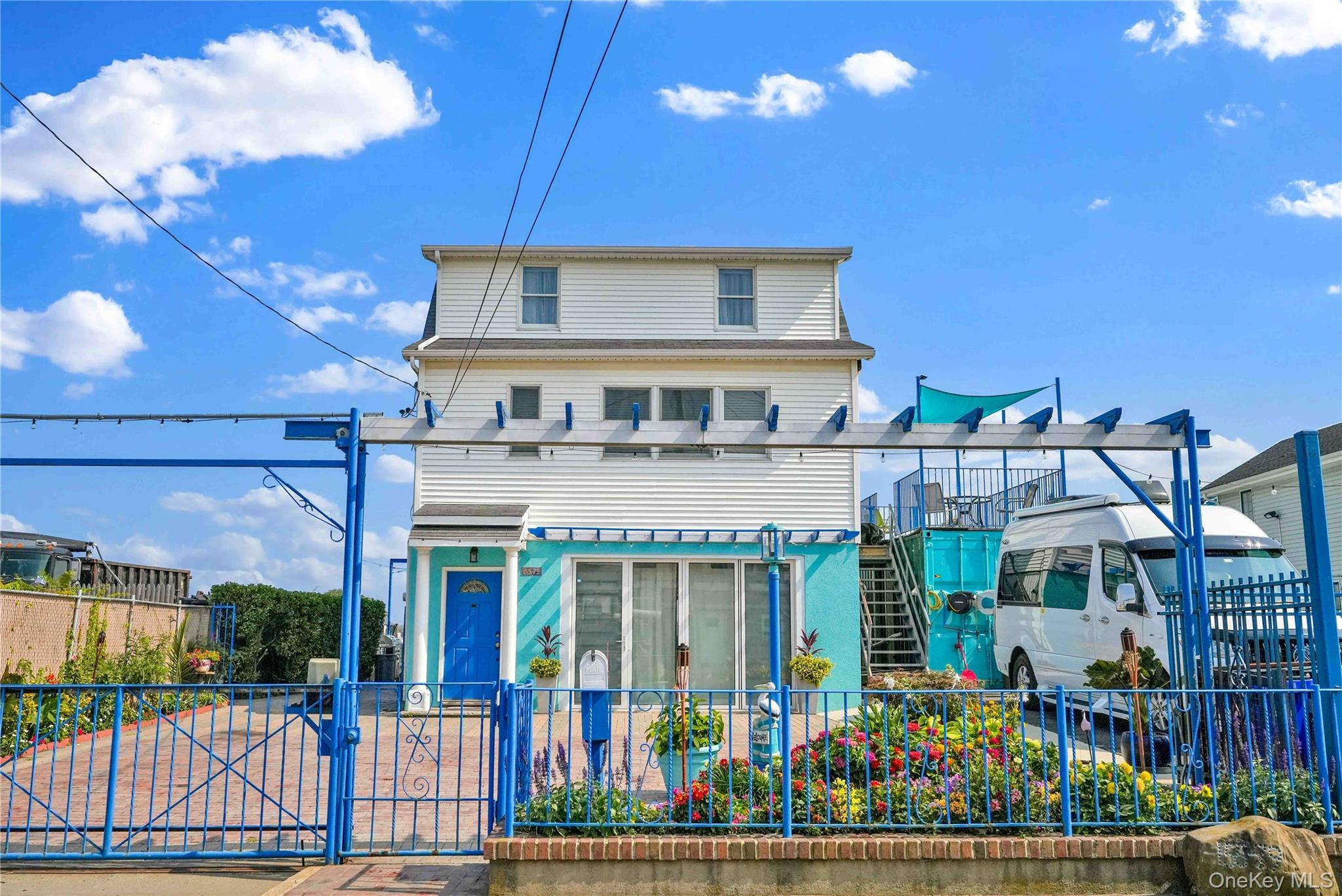 Single Family Bayview  Queens, NY 11422, MLS-898405-3