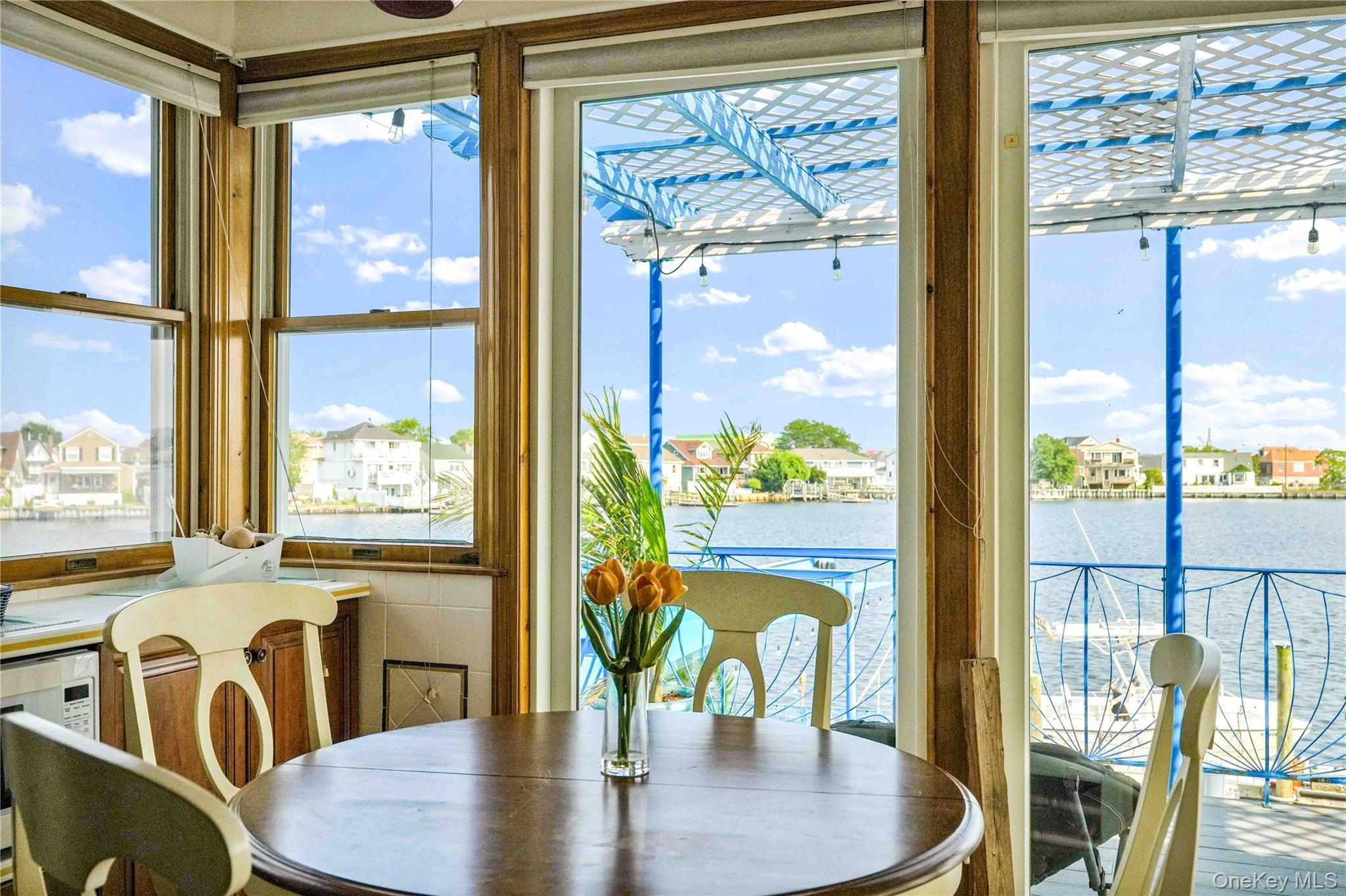 Single Family Bayview  Queens, NY 11422, MLS-898405-33