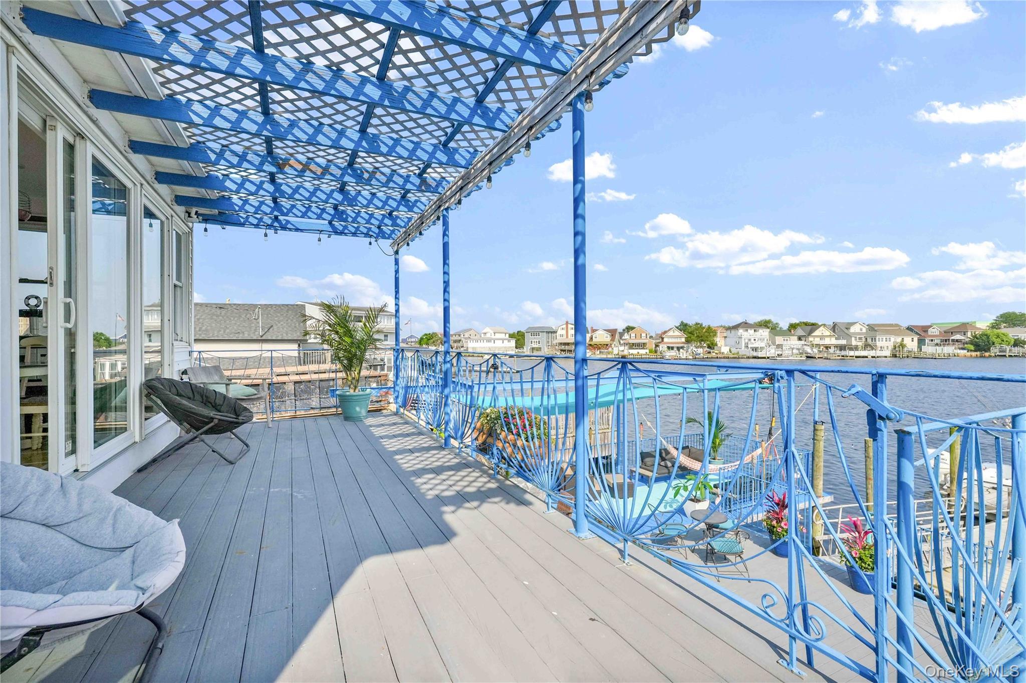 Single Family Bayview  Queens, NY 11422, MLS-898405-34